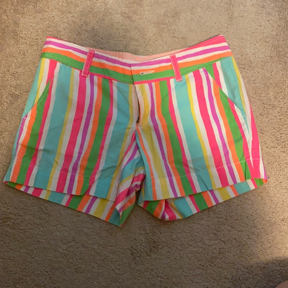 Barely worn Lilly Pulitzer shorts. Size 4